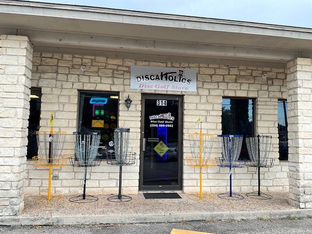 discaholics_'s tweet photo. We are dedicated to providing disc golf products that will appeal to both beginners and pro players. Call DiscaHolics today to learn more! 
 
#DiscaHolics #BeltonTX https://t.co/6MYgknG0z5 https://t.co/fH0hDdDnwu