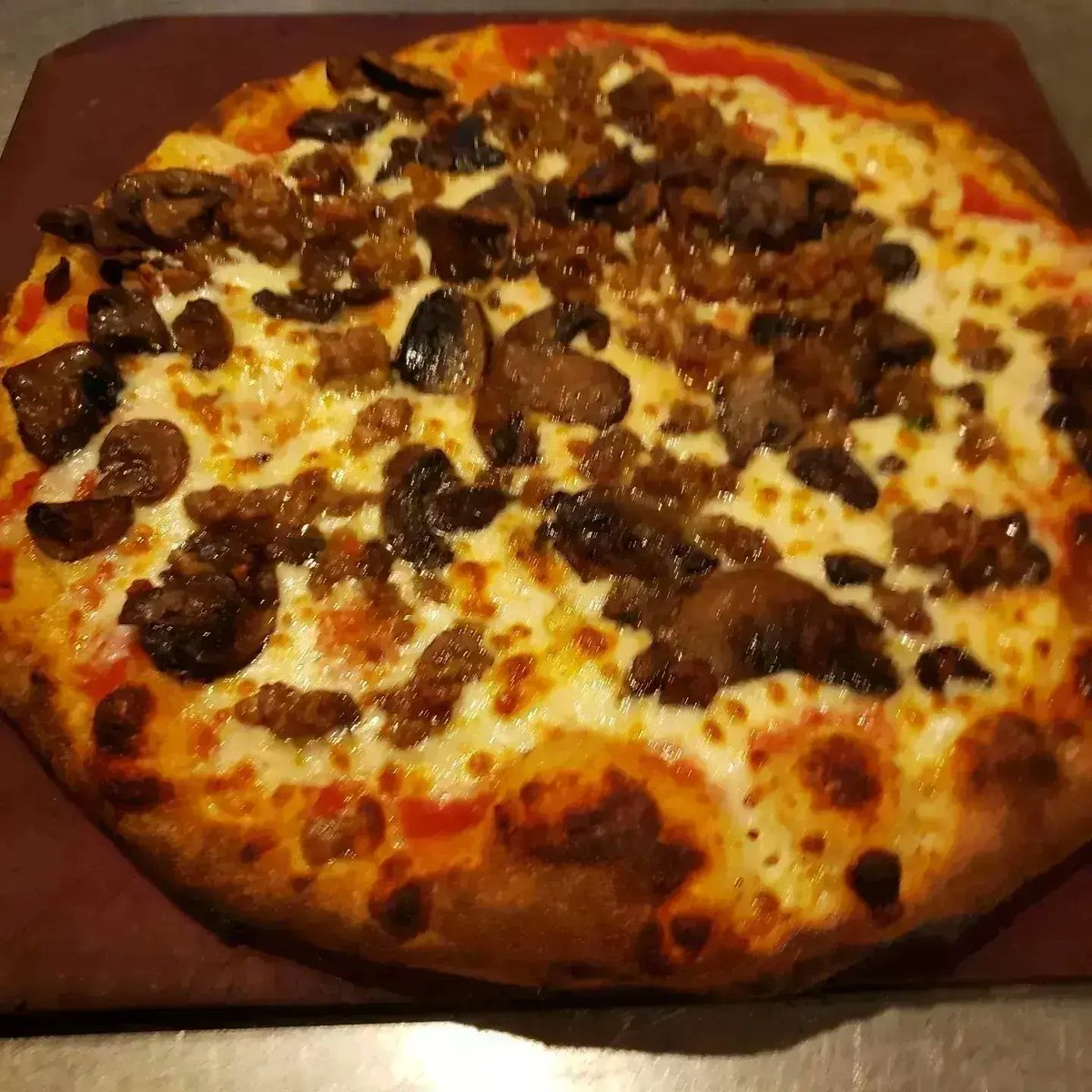 Trattoria225's tweet photo. Pizza Night at Trattoria 225.#pizza #pizzanight #oakparkil #trattoria225 https://t.co/cQFhH61jKJ