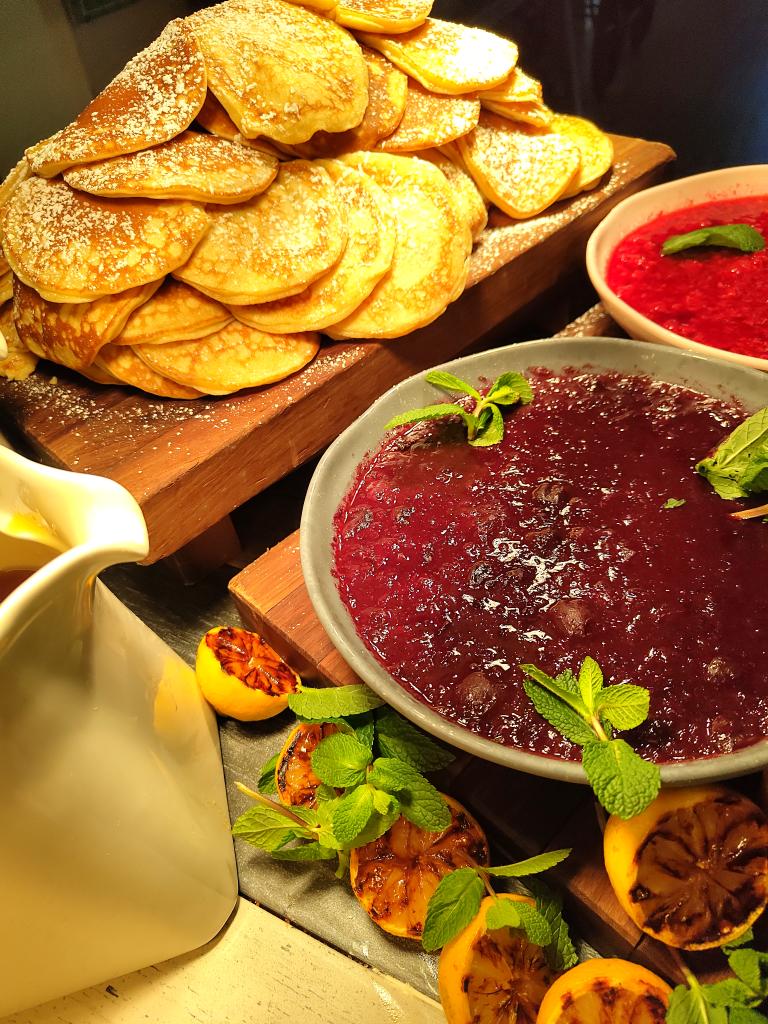 Pancake day! <a href="/ScarColl/">Scarborough College</a> <a href="/HolroydHoweJohn/">John Harpham</a> <a href="/OliCullers/">Oli Cullingworth</a> <a href="/AJ3778/">Alison Higgins</a> <a href="/GuyEmmett/">Guy Emmett</a>