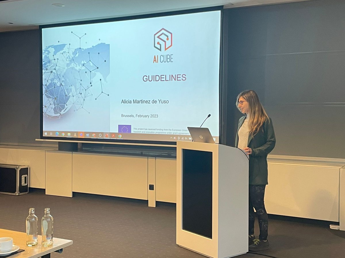 Live from Brussels! <a href="/ZLCsupplychain/">Zaragoza Logistics Center (ZLC)</a> is presenting the <a href="/AICUBEProject1/">AI-CUBE Project</a> Guidelines!
Take a look at our guide for researchers, managers and operators in the implementation of #AI and #BD technologies in the #processindustry 👉 lnkd.in/d2FeR7F4
#artificialintelligence #bigdata