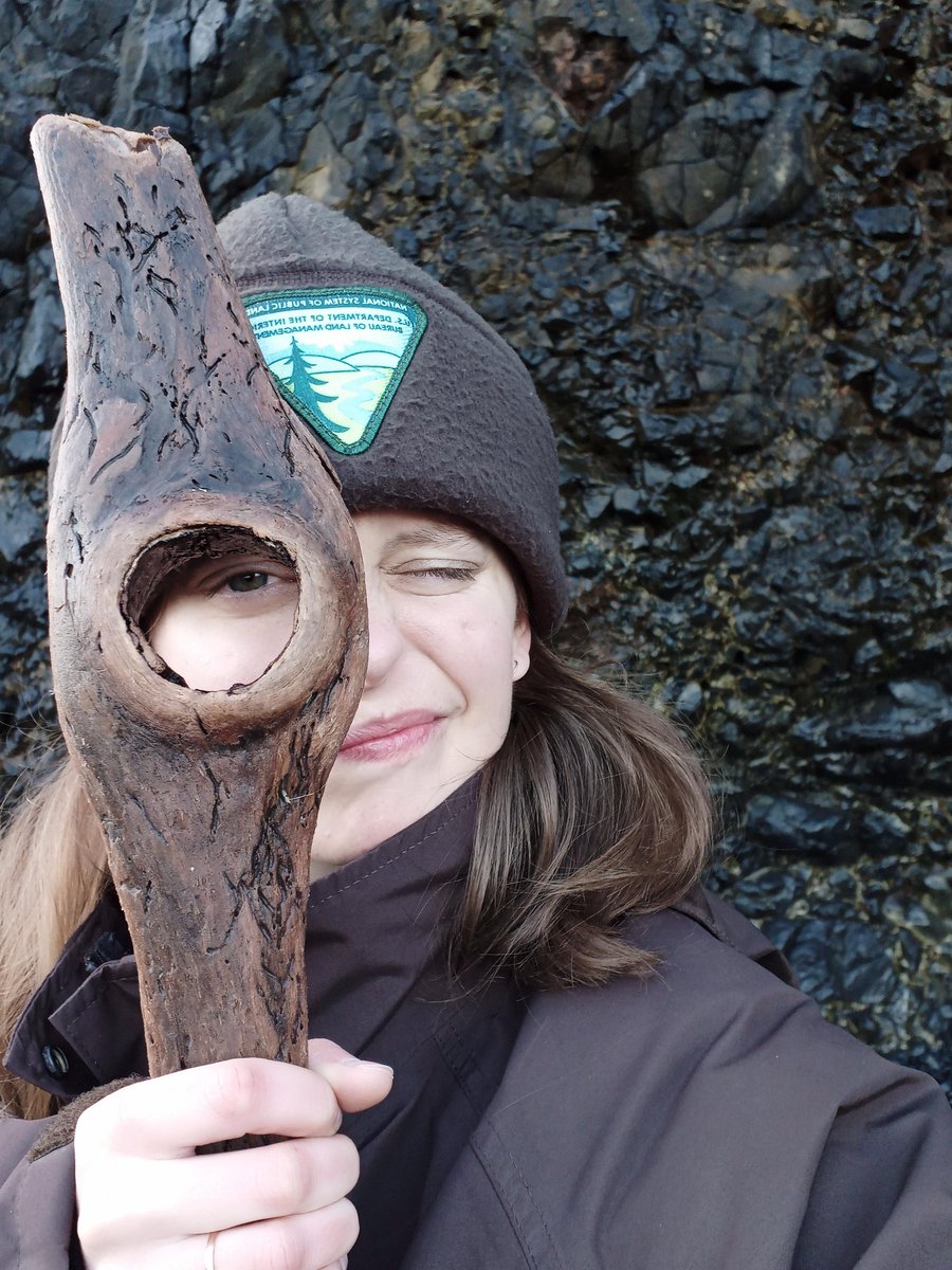 BLMOregon's tweet photo. Everyone meet Ranger Stacy!
Ranger Stacy is one of our best wrack line detectives. 🕵 The wrack line (aka a line of debris left on the beach by the last high tide) is riddled with clues about what lies beneath the waves. You just need a sharp eye! #TidepoolTuesday https://t.co/xWTXt7Upo3