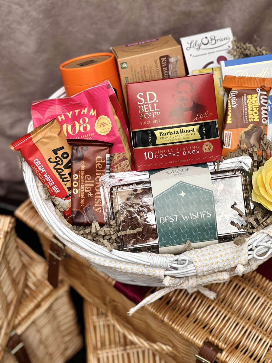 BasketsGalore's tweet photo. Today’s Gift Basket of the Day is the "The 51st State Gift Basket" ❤️
https://t.co/fCJFUJrMi2
Follow & RT to enter #prize draw to #win a Gift Basket. More info via our blog.
#dailydispatch #gifts #competition #justtosay #thoughtfulgifts https://t.co/crWO70YEhG