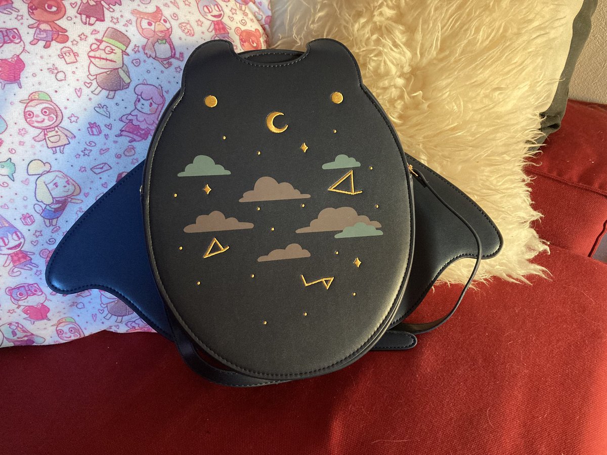 iTroude's tweet photo. My mantaray backpack arrived! It was rly worth the wait. 🙂
@leikya_ https://t.co/LyDQcDzx6D