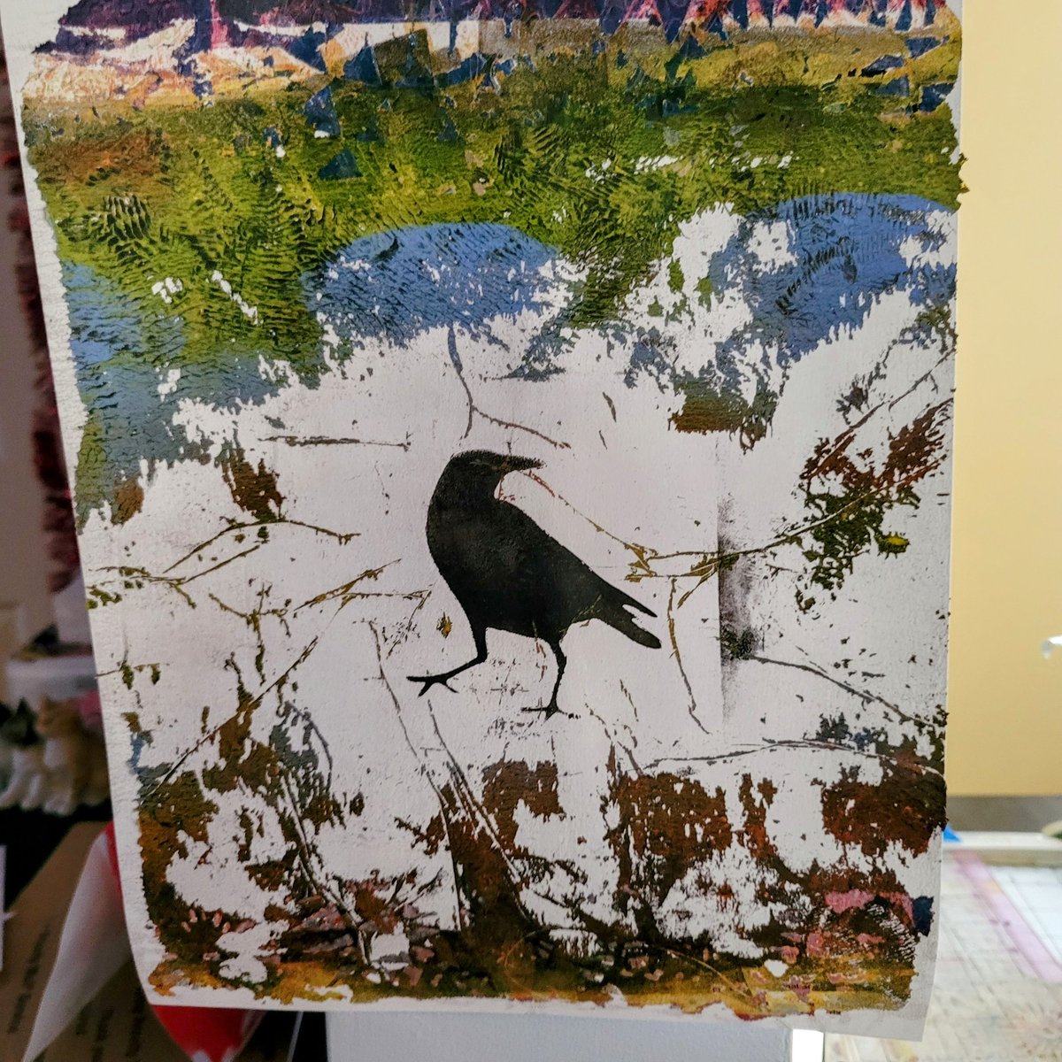 loisandbea's tweet photo. raven done with gel plate on tissue paper, acrylics #gelliarts #raven #artexperiments #gelprint https://t.co/7RjFpyS4TK