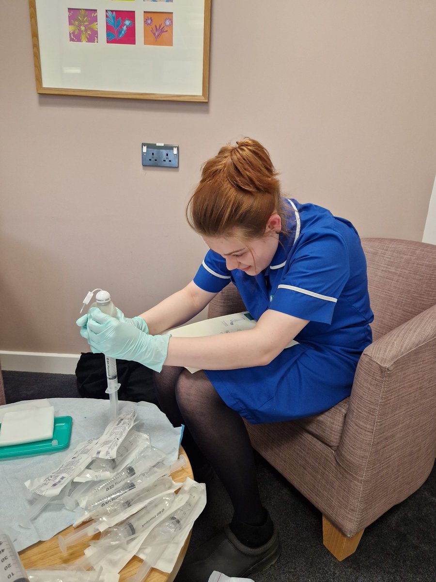 SFTclinicalski1's tweet photo. Bridgwater, DN Hub today, with some hands-on practicals for IV administration @BakerKatyhaynes @JenniferCoombe8 @Piprich1 @somNHS_LD @SomersetFT @tauntonsimteam
#learningthroughsimulation https://t.co/ijSY0MznnB