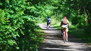 Deb123xxx's tweet image. Nice to have met some of the guys @Sustrans today welcoming me on board with the gang. #loopline #liverpool  ‘The Liverpool Loop Line is part of the National Cycle Network, also great for walkers ..cared for by Sustrans’