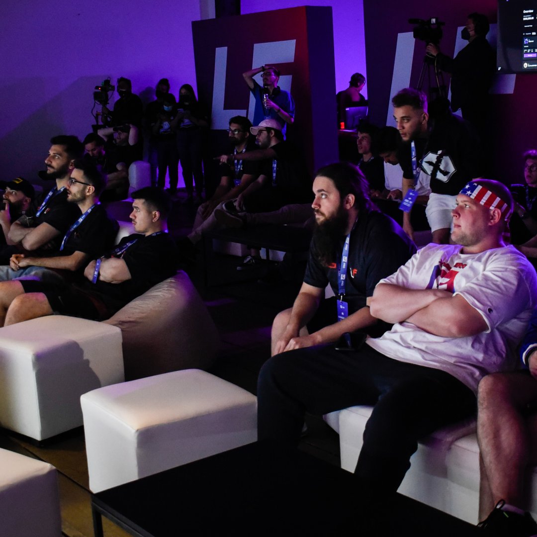 LFcarryO's tweet photo. We want to extend our heartfelt gratitude to everyone who made this event possible: our valued clients, professional players, special guests, and all of our Twitch viewers❤️ ⁠
⁠
And of course, congratulations to all the winners of the Apex Legends and Warzone tournaments. https://t.co/TLPljOYIX3