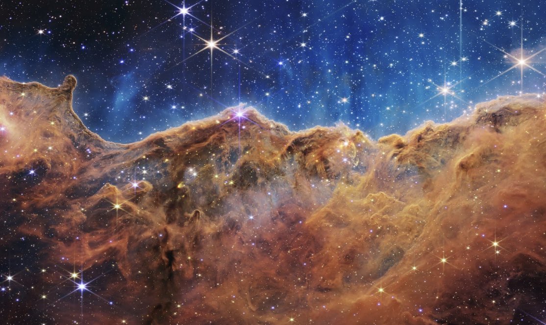 LMTribune's tweet photo. Has NASA created a telescope that can look back in time? The answer is yes. Read our article “The James Webb Telescope” (by Elias Senter) to find out more. #LittleMiami https://t.co/qYRTSbSVa9
