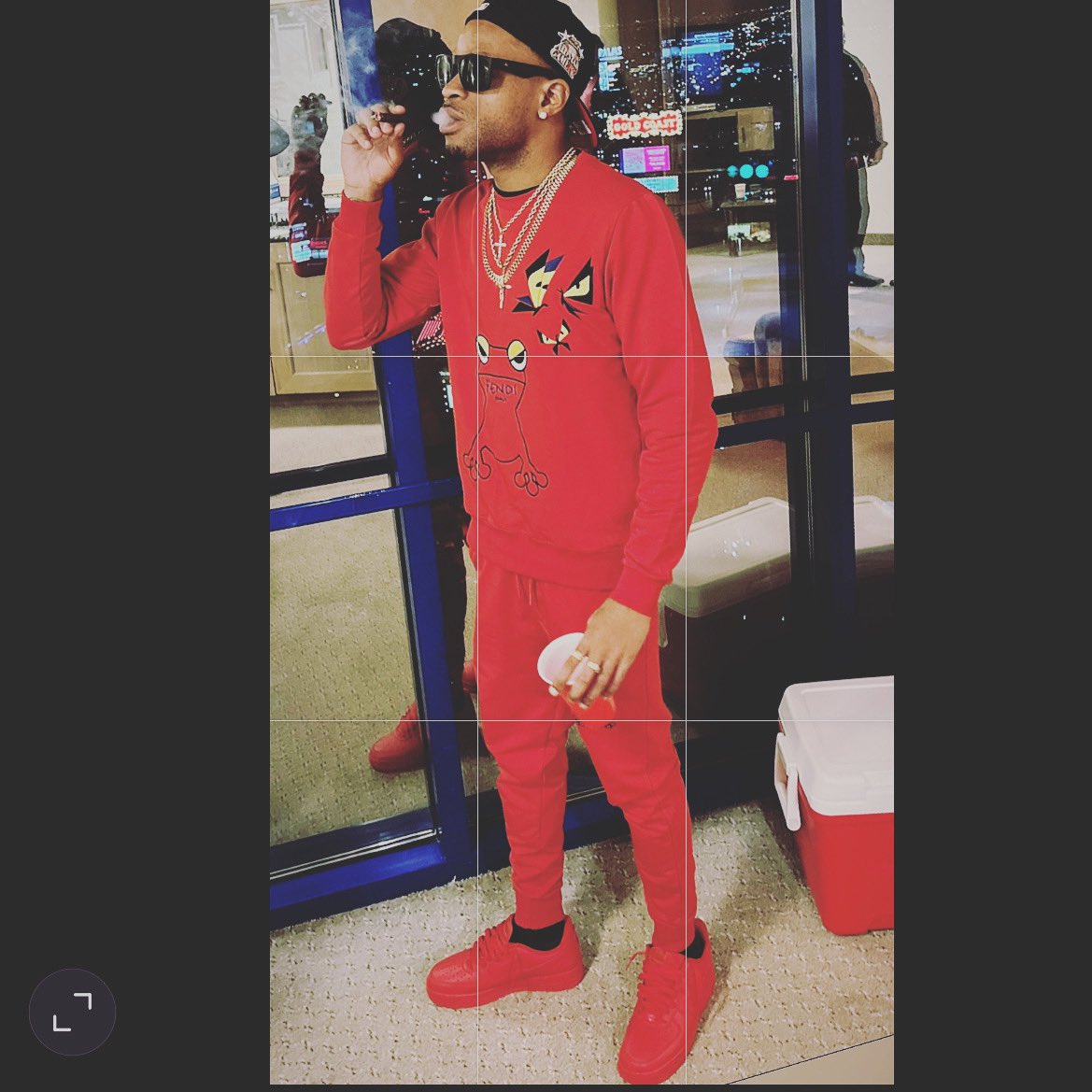 realxrated's tweet photo. 😤🍾💵 https://t.co/HuVUrf52zI