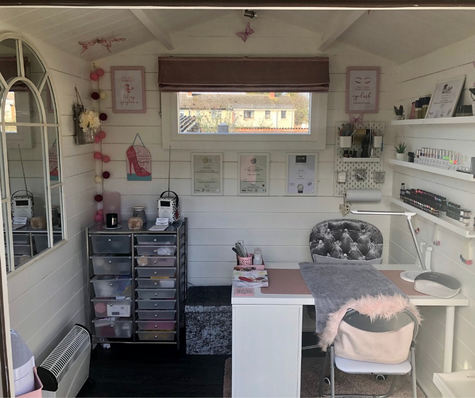 Our garden rooms are the perfect solution for people looking to start a business but lack the space in and around the home to do so! Create extra space and enjoy the flexibility to work around your lifestyle with the opportunity to turn your dream job into a reality 😁