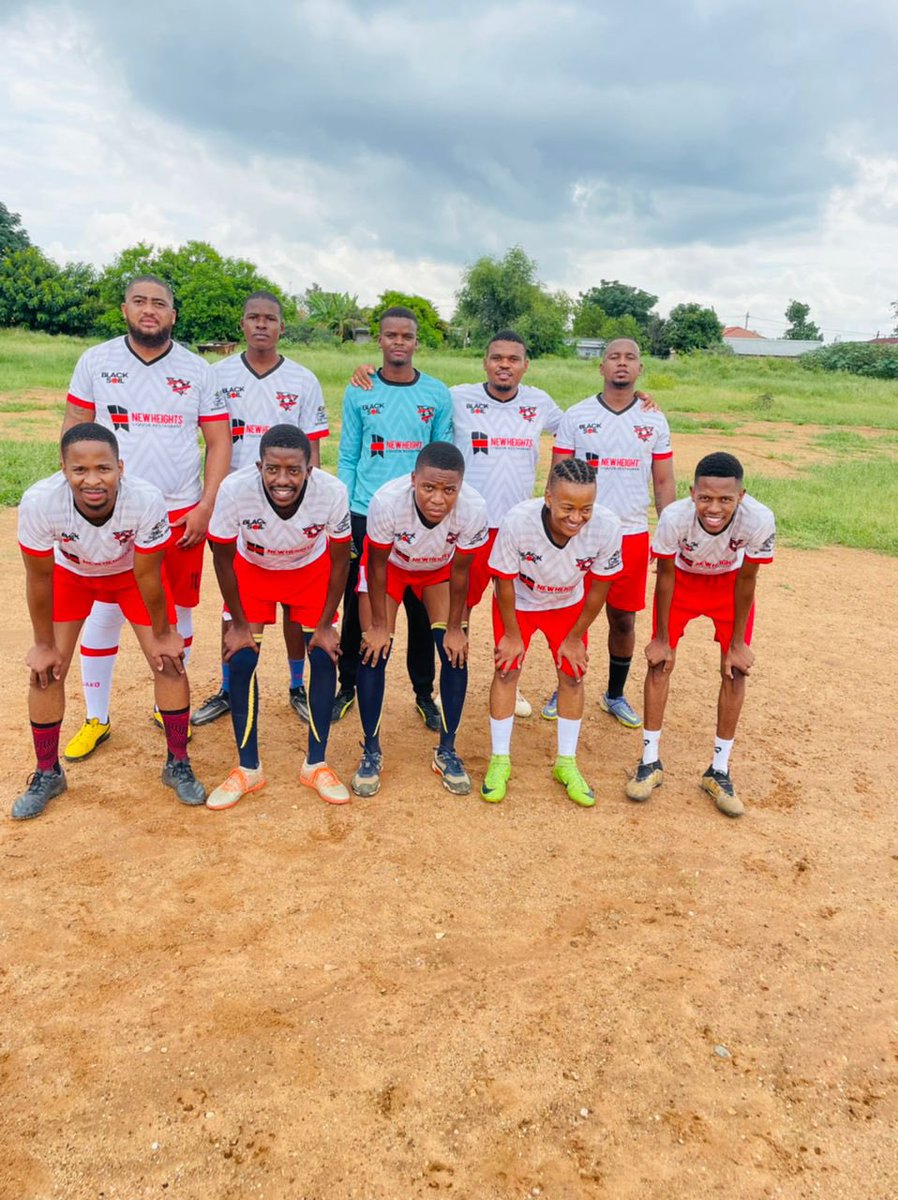 Motsoseng_SC's tweet photo. Ba tla re golega waitse 😂😂😂 PHUTI Masters Social CLUB  better luck next gents 😌, good game and thank you for hosting us on your home ground #MotsosengSundays #NewHeights #DapperStillWater #ZikhaleTours #TRC912 #AriesBasedSolutions #LeoGroupOfCompanies https://t.co/KBYaNBIEcZ