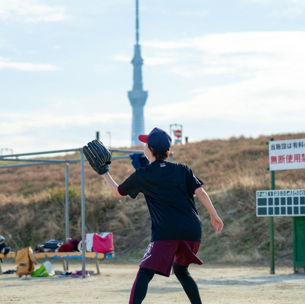 ClaimersTokyo's tweet photo. ！！メンバー大募集！！
　
　日時：2月26日(日) 14:00〜
　場所：柴又野球場C面
　募集：経験者、未経験者問わず

春から東京・千葉に就職するという方！
野球に興味がある方！
一緒に野球しませんか？？
是非お気軽にDMを送ってください！！

#東京野球
#社会人野球 
#メンバー募集 https://t.co/YrmfMF8EuU