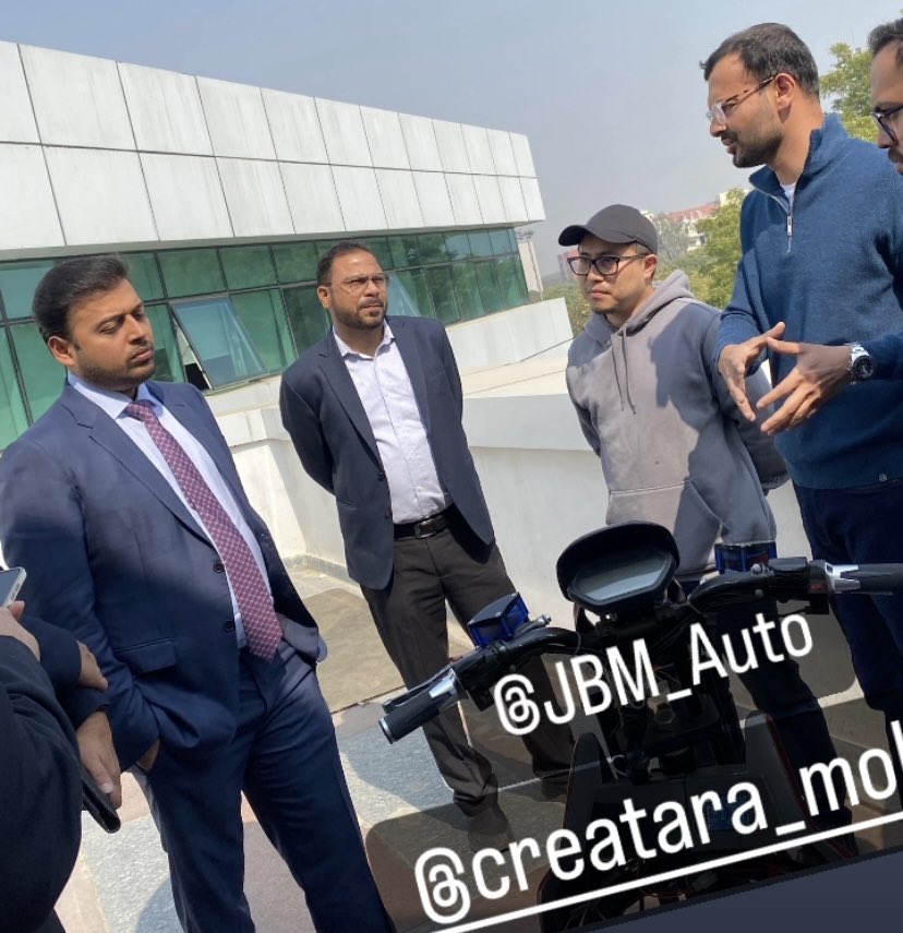 vikasgupta83's tweet photo. Had the privilege to share CREATARA’s
mobility vision and product with Mr. Nishant Arya and the @JBM Group #EV business team at #IIT DELHI on 16th Feb.
@creatarateam #team #evbusiness #electricbike #twowheeler #StartupIndia #madeinIndia #designedinindia https://t.co/TD9EcHV6uG