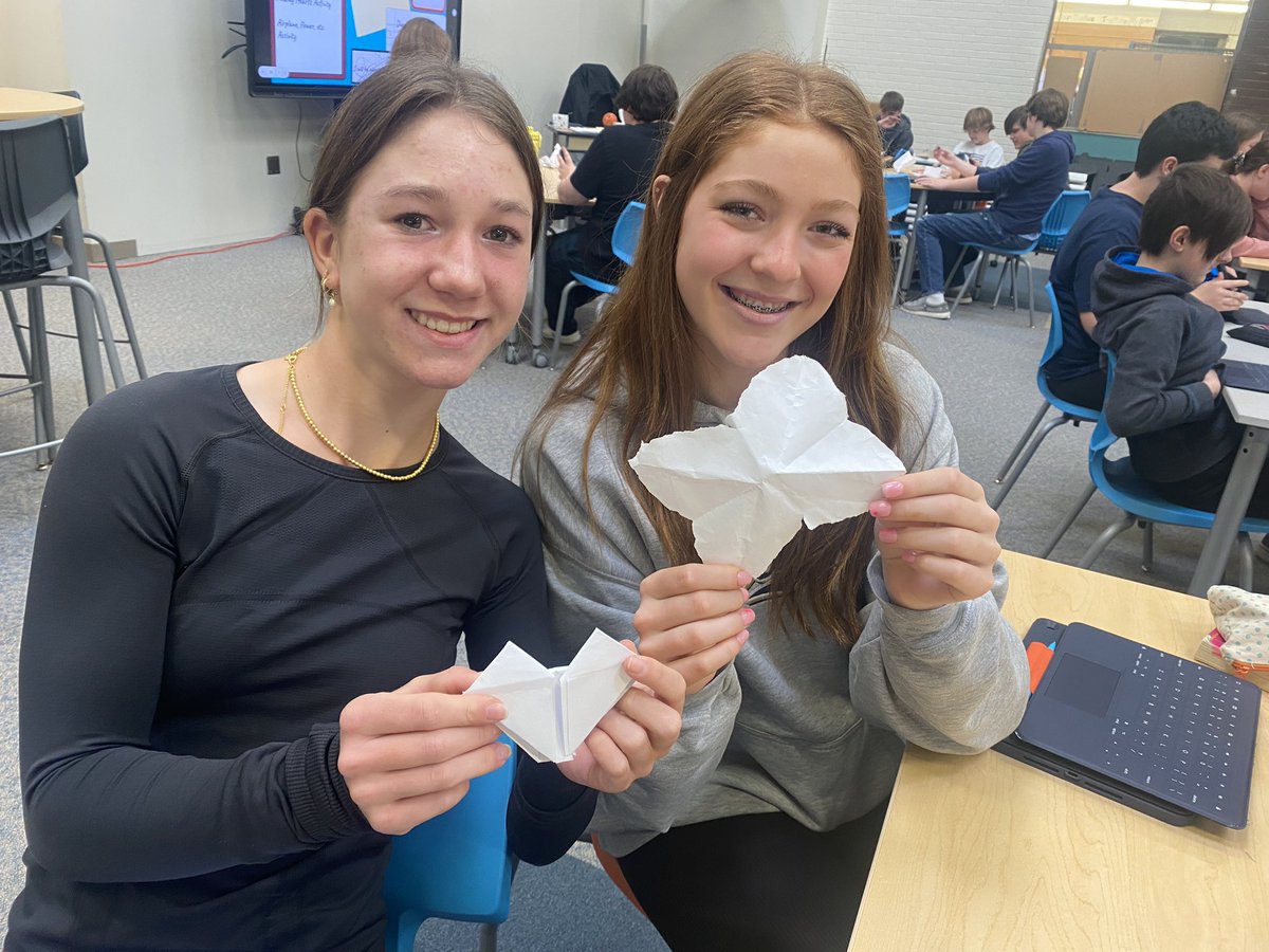 benotto32's tweet image. These @HSSD @hssdbv students did a great job working on their Graduate Profile Skills by having to be a #Communicator #Solutionist and #CriticalThinker