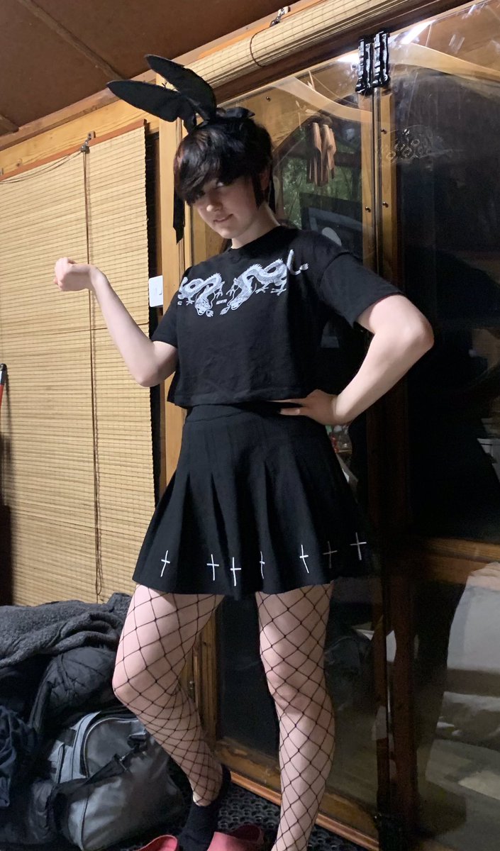 Void__Zer0's tweet photo. My friends told me to dress like a slvt at a party and without hesitation, I changed~ #femboy #feminineguy #crossdress #ooc https://t.co/KzUCqVhSKN