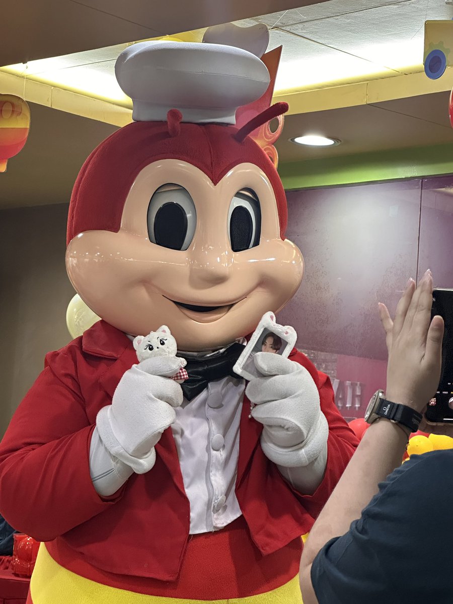 jisooooschrist_'s tweet photo. SECOND CSE THINGS AT NONE OTHER THAN JABEE!!! https://t.co/ygG43hElEu