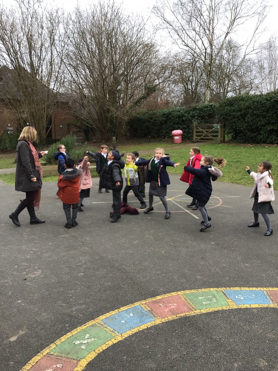 CSGSchool's tweet photo. Year 2 have been investigating the effect of exercise on our heart rate. #healthy heart  # happy mind ❤️👍 https://t.co/1NikfCS1Vy