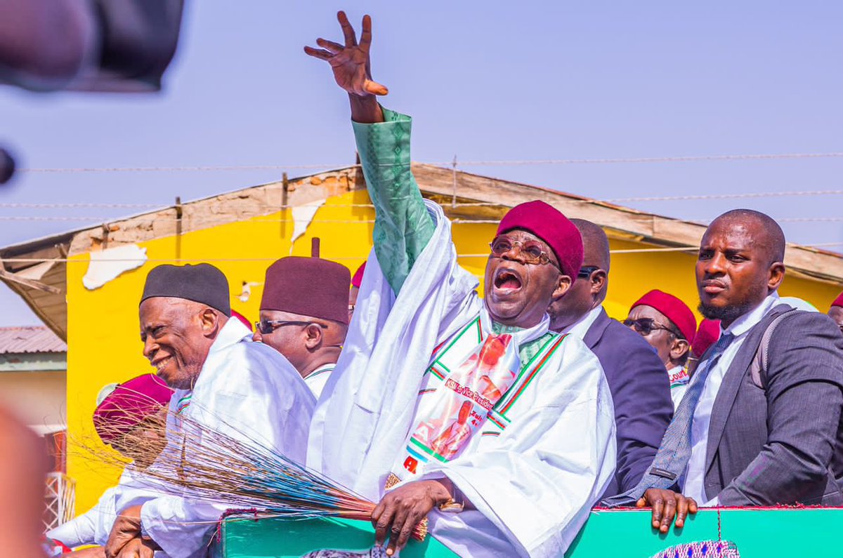dipoaina1's tweet photo. Pictures of the day ♾️♾️♾️✊🏽

#BATBabes 
#TinubuIsComing 
#TinubuInLagos 
#TINUBU2023 https://t.co/OXhNTfquZq