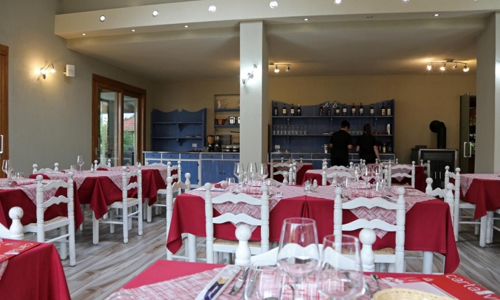 bikershotel's tweet image. bikershotel.it/hotel/ALBERGO-…

ALBERGO BREGLIA, Plesio
Albergo per bikers - Prezzi a partire da: € 35,00
Siamo un albergo a conduzione famigliare perciò la nostra clientela è seguita in modo scrupoloso in ogni sua esigenza.

#motovacanza #hotelpermotociclisti #plesio #lombardia