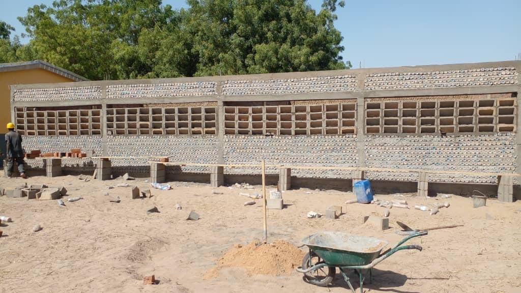 ThinkGreencmr's tweet photo. We are changing the lives of hundreds of kids by building classrooms out of recycled plastic bottles! With your help, we can make a real impact in the world.    
Support us at https://t.co/qEC3yGtiAM

#bottles2bricks
#ecobuildings
#beatplasticpollution 
#climatechange https://t.co/6P71AAPk8i