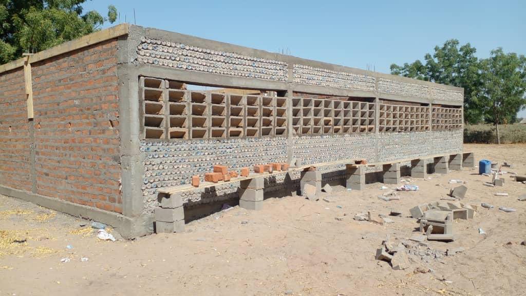ThinkGreencmr's tweet photo. We are changing the lives of hundreds of kids by building classrooms out of recycled plastic bottles! With your help, we can make a real impact in the world.    
Support us at https://t.co/qEC3yGtiAM

#bottles2bricks
#ecobuildings
#beatplasticpollution 
#climatechange https://t.co/6P71AAPk8i