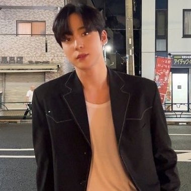 YUNH0NGKI's tweet photo. Lovers 🫶

#AtinySelcaDay #ATSD 
#YUNHO @ATEEZofficial https://t.co/7ydaFjOSYF