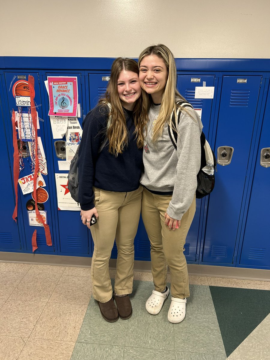 🚨 Signing Day 🚨 
We are excited to celebrate Nora and Sydney tonight at 6pm in the SLC. Hope you can join us!