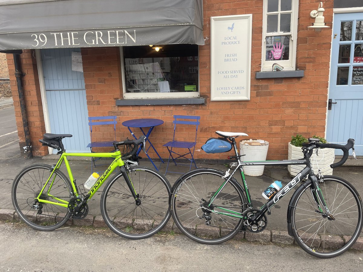 StephPandit's tweet image. Nice to finally get out and about. 😀