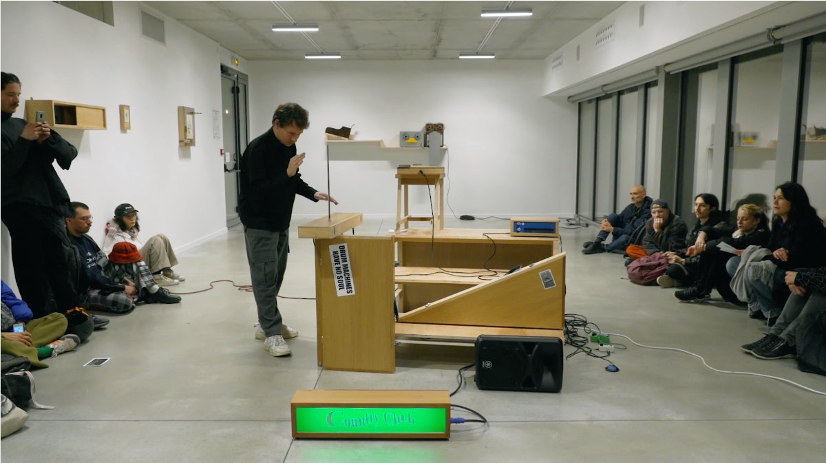 RioFluency's tweet photo. 🎶 Brieg Huon activera une nouvelle fois ses instruments le dimanche 26 février à 15h30 à la galerie. Venez nombreux·ses !!!
L'exposition est encore visible cette semaine sur rendez-vous  - https://t.co/tln3AzEbfT https://t.co/sVvAGYfr7O