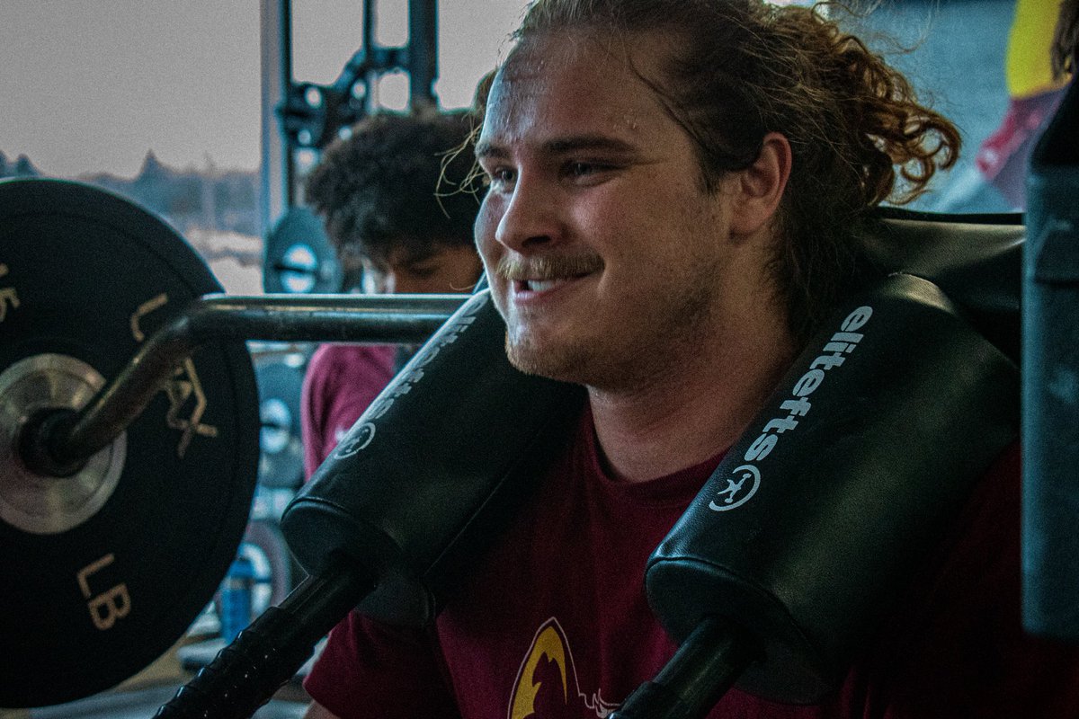 Northern State Football🐺 🏈 tweet media