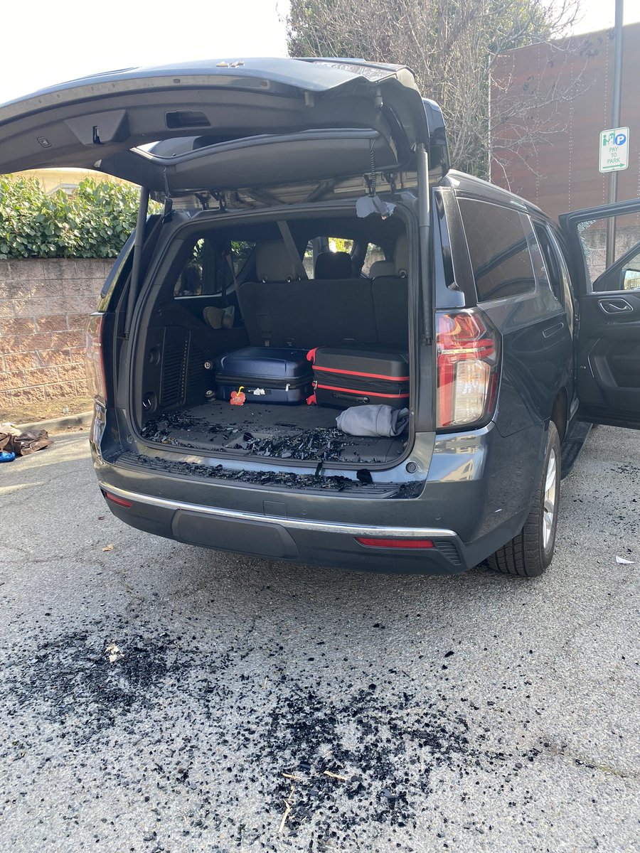 Welcome to Oakland :( My car was broken into and 3 laptops and wallets were stolen Monday  after I parked my car for one hour at Oakland Public Library on College Ave to have lunch with group of highschool kids I was chaperoning. It really scarred minds of kids. #oakland