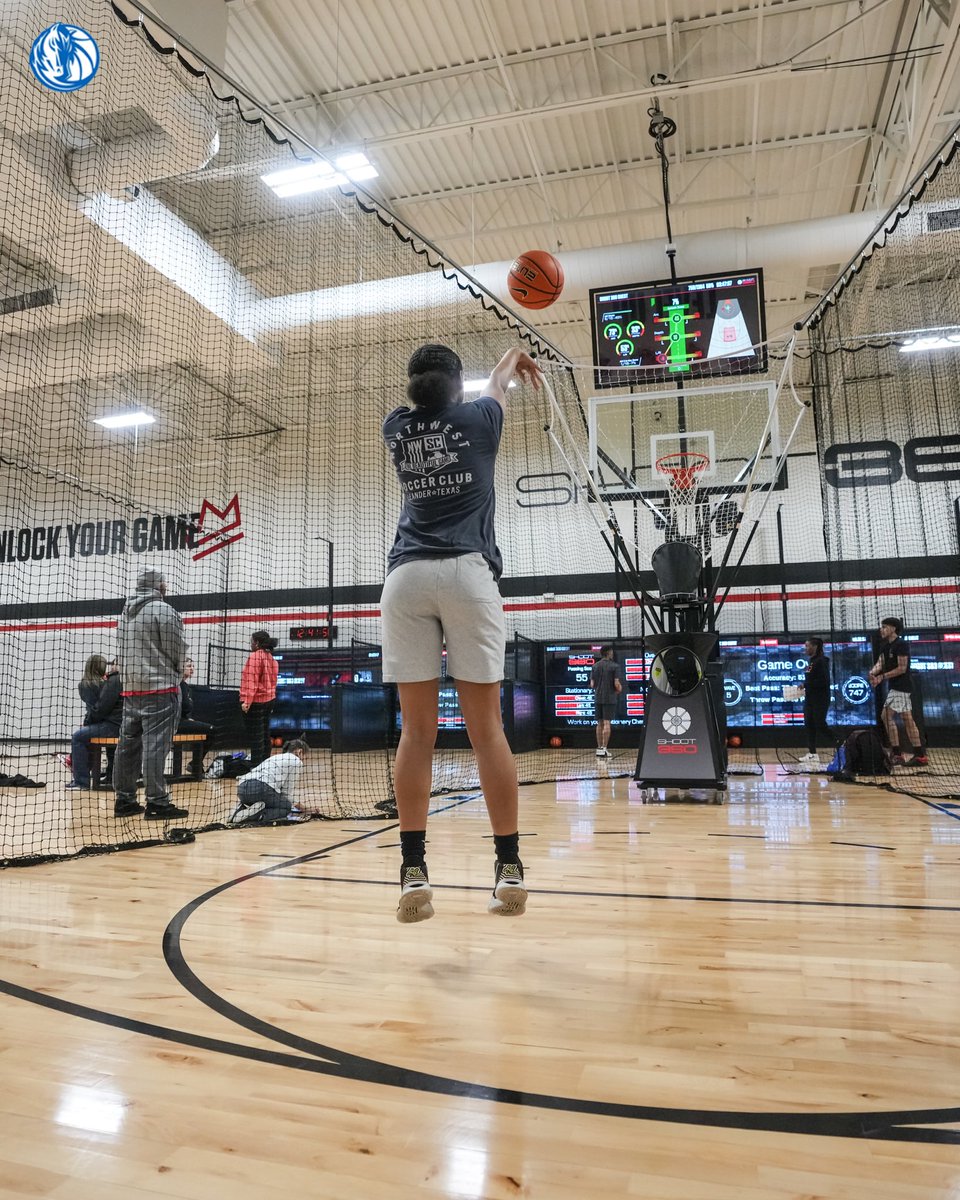 Mavs Off-Court tweet media