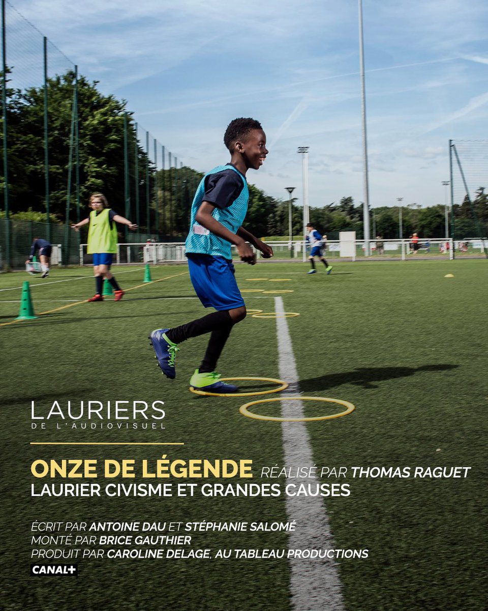 VilleDeClamart's tweet photo. Soutenu par la Ville et la @FondationPSG, #OnzedeLégende" a été primé aux Lauriers de l'Audiovisuel 🏆!

Produit par @carolinedelage (@AuTableauProd), ce documentaire retrace la saison et les entraînements au stade de la Plaine de jeunes footballeurs porteurs de handicap ou non. https://t.co/lMIUSkJMJz