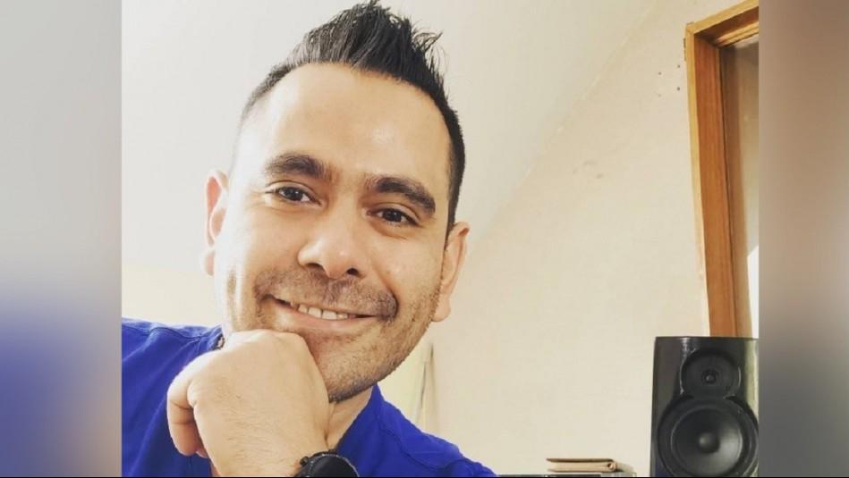 meganoticiascl's tweet photo. Confirman muerte de Gonzalo Barrera, reconocido locutor de radio Bio Bio https://t.co/eiI852TNsC https://t.co/tkZYwGmsly