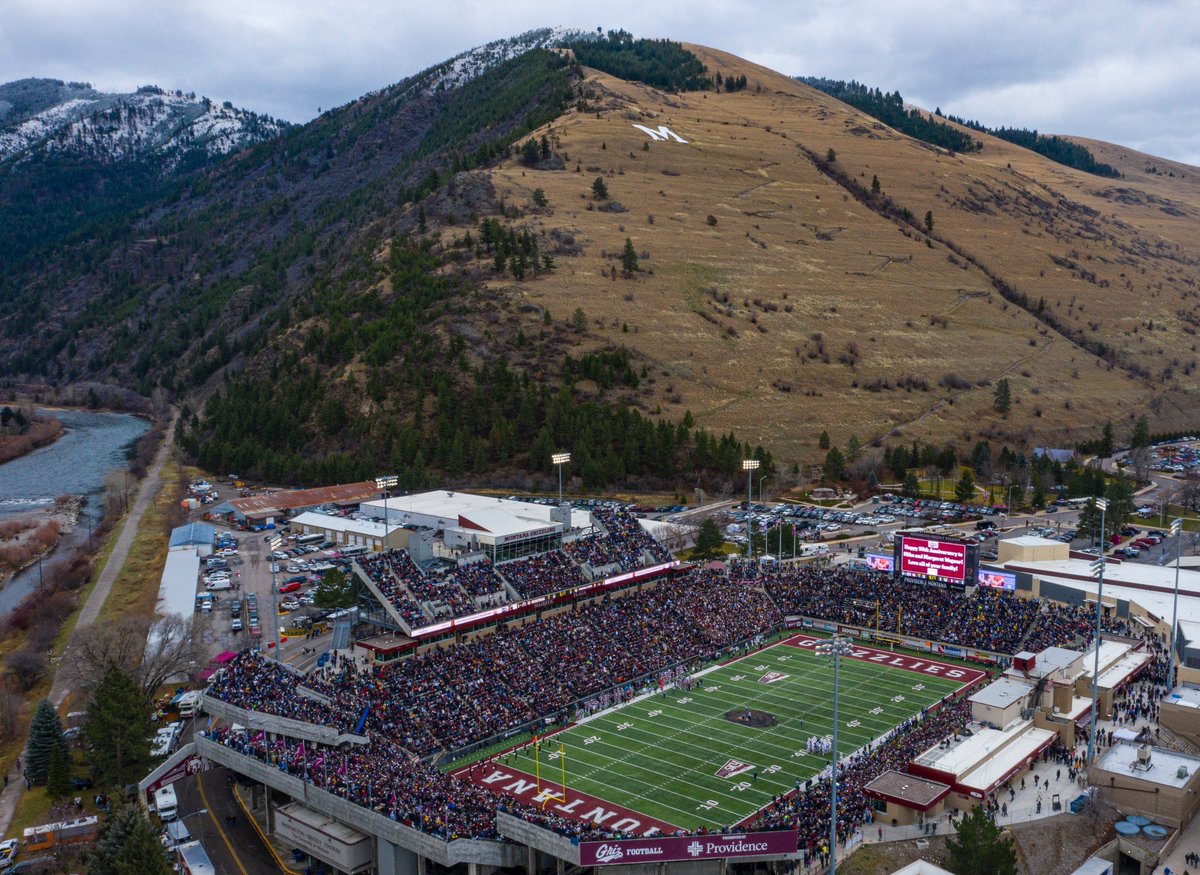 thecfbnetwork's tweet photo. Montana’s Washington-Grizzly Stadium has won the 4th annual CFBNETWORK Stadium Stampede Tournament after defeating Mary Hardin Baylor in the championship round. https://t.co/WHUOk0rfoK