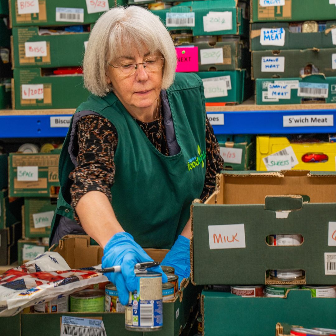 TrussellUK's tweet photo. 🧵 Hunger isn’t about a lack of food, it’s about a lack of income.

We're pleased to see that the Government published guidance in the #HouseholdSupportFund today, stating that local councils should use cash grants alongside advice to support people facing financial hardship ⤵️ https://t.co/XTE02HuVS7