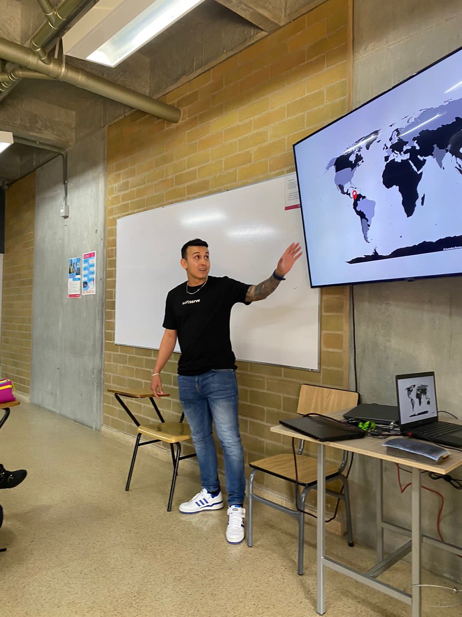 ElSebastiann's tweet photo. The Talent Acceleration Center (TAC) of @SoftServeInc  created value at @FundacionJuanfe with our ambassadors Sebastian Eusse and Ana Maria Roman, who inspired a group of young mothers to continue with their career path to become outstanding developers and future softservians. 💪 https://t.co/OHhljBIEaJ