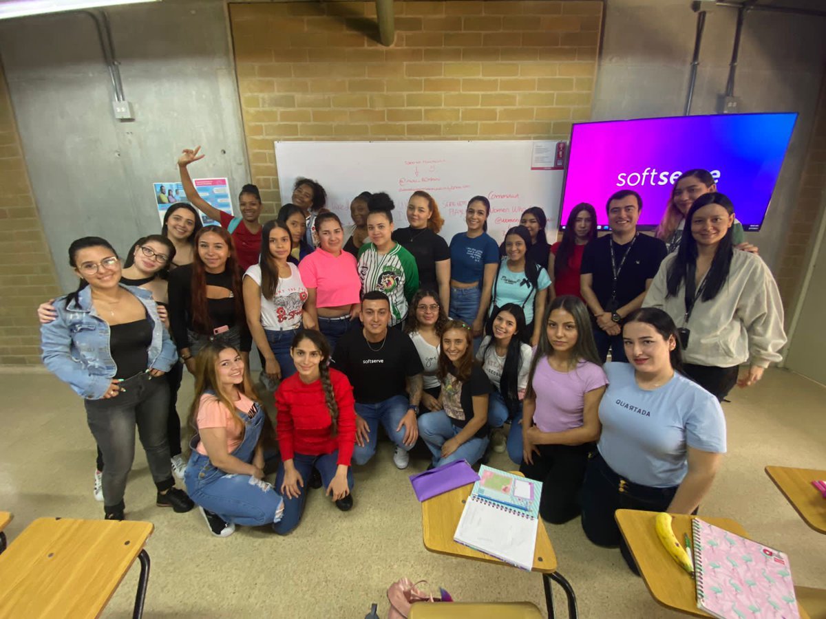 ElSebastiann's tweet photo. The Talent Acceleration Center (TAC) of @SoftServeInc  created value at @FundacionJuanfe with our ambassadors Sebastian Eusse and Ana Maria Roman, who inspired a group of young mothers to continue with their career path to become outstanding developers and future softservians. 💪 https://t.co/OHhljBIEaJ