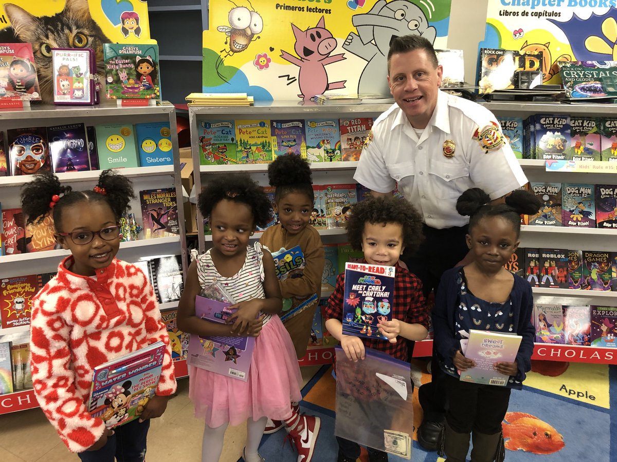selschools's tweet photo. Thank you to our many community partners including @SouthEuclidLIVE Mayor Welo, Police and Fire Departments and @NotreDameOhio for supporting last week's #Rland Scholastic Book Fair!
Learn more at https://t.co/Wh4rEjdSye.
@Rland_marshall https://t.co/F8pzYGUYTu