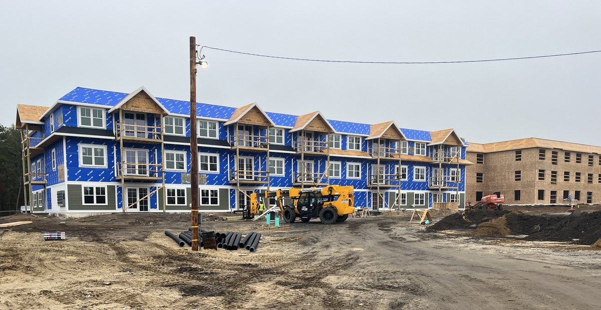 DakotaPartners_'s tweet photo. Woodland Cove, a new community located minutes from the Cape Cod bridges, will begin welcoming new residents by the end of 2023. Check out the progress on this new @PHIUS1 community! #DakotaDevelopments #CreatingHousingThatMatters #PassiveHouse #affordablehousing #LIHTC https://t.co/J0CkiIjlCp