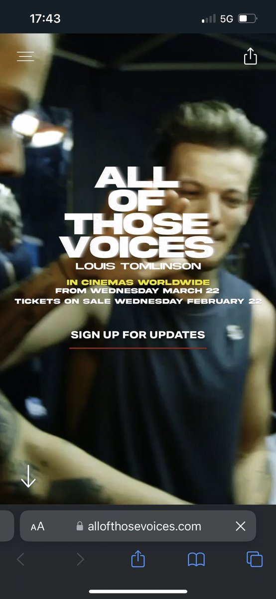 acopyofjess's tweet photo. louis put harry(‘s nose) in the background of the doc website. cool, cool, cool, cool, cool. https://t.co/GeURVKPxM6