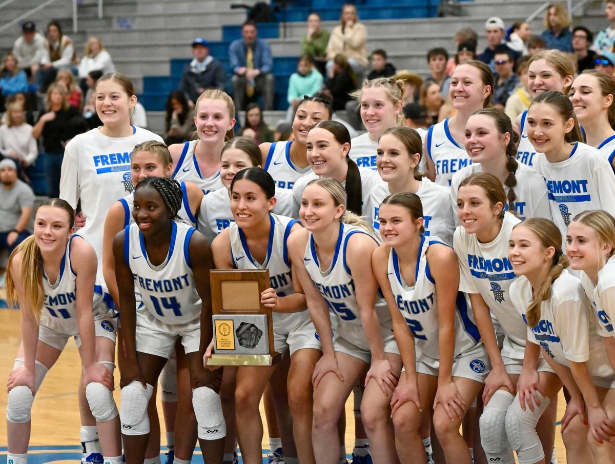 First state game is at home on Thursday at 7:00 PM! Everyone come out and support these girls! We love our #fremontfam 💙
