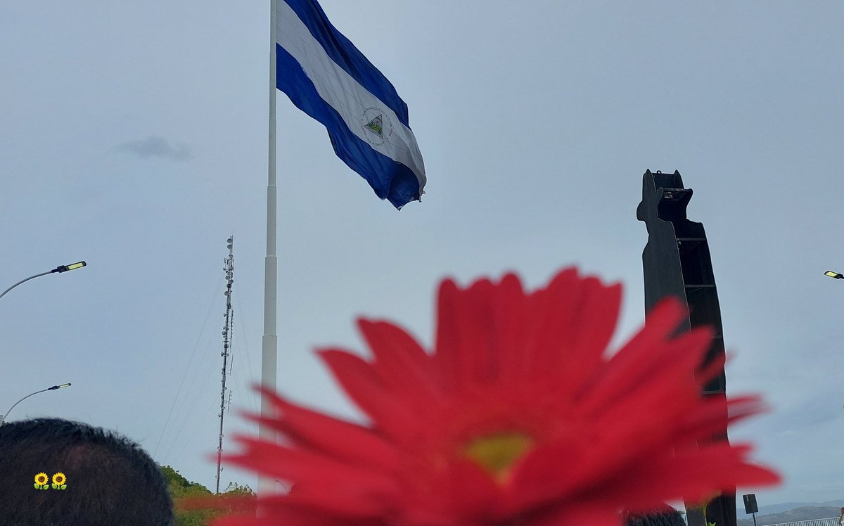 #Nicaragua | Conmemoramos 89 años del  tránsito a la inmortalidad del General de Hombres y Mujeres Libres Augusto C. Sandino.
 🇳🇮✊🏻🔴⚫
#ManaguaSandinista 
#SandinoPatriayLibertad
#MásVictoriasPuebloPresidente