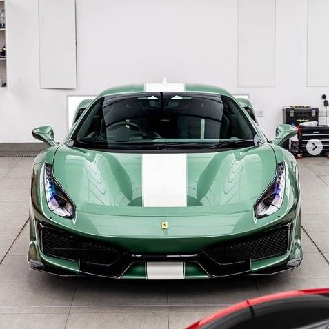 Poncho23 on Twitter: "RT @FerrariConnois1: This 1-of-1 Ferrari Pista is painted in a unique ...