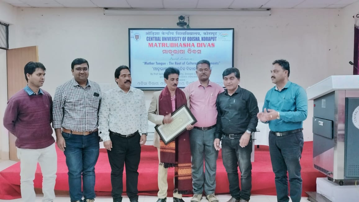 cuokoraput's tweet photo. The Department of Odia, Central University of Odisha organized a special lecture on "Mother tongue: The Root of Cultural Developments" on 21.02.2023.

@PMOIndia @dpradhanbjp @EduMinOfIndia @HMOIndia @Annapurna4BJP @Drsubhassarkar @RanjanRajkuma11 @PIB_India @UGC_India https://t.co/Q5HpOgxKnC