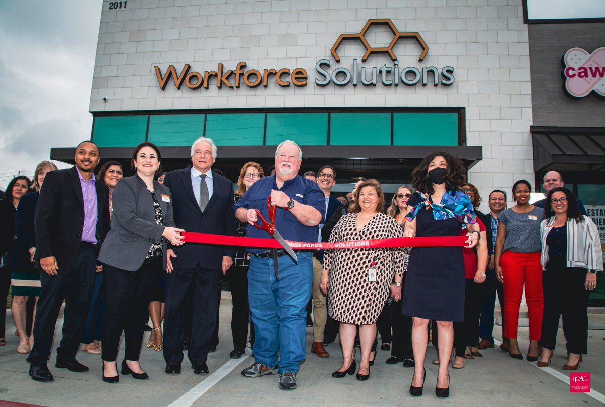 HouGalvAreaCog's tweet photo. 📣 Hey #WhartonCounty residents! 🎉 @GulfCoastWFS is excited to announce the #GrandOpening of #WorkforceSolutions' new career office in Wharton! 🎊 Visit us and take the first step towards a bright and successful future! For more info, go to https://t.co/jojYtMJMeN. ✨ https://t.co/roPWwPkKwn