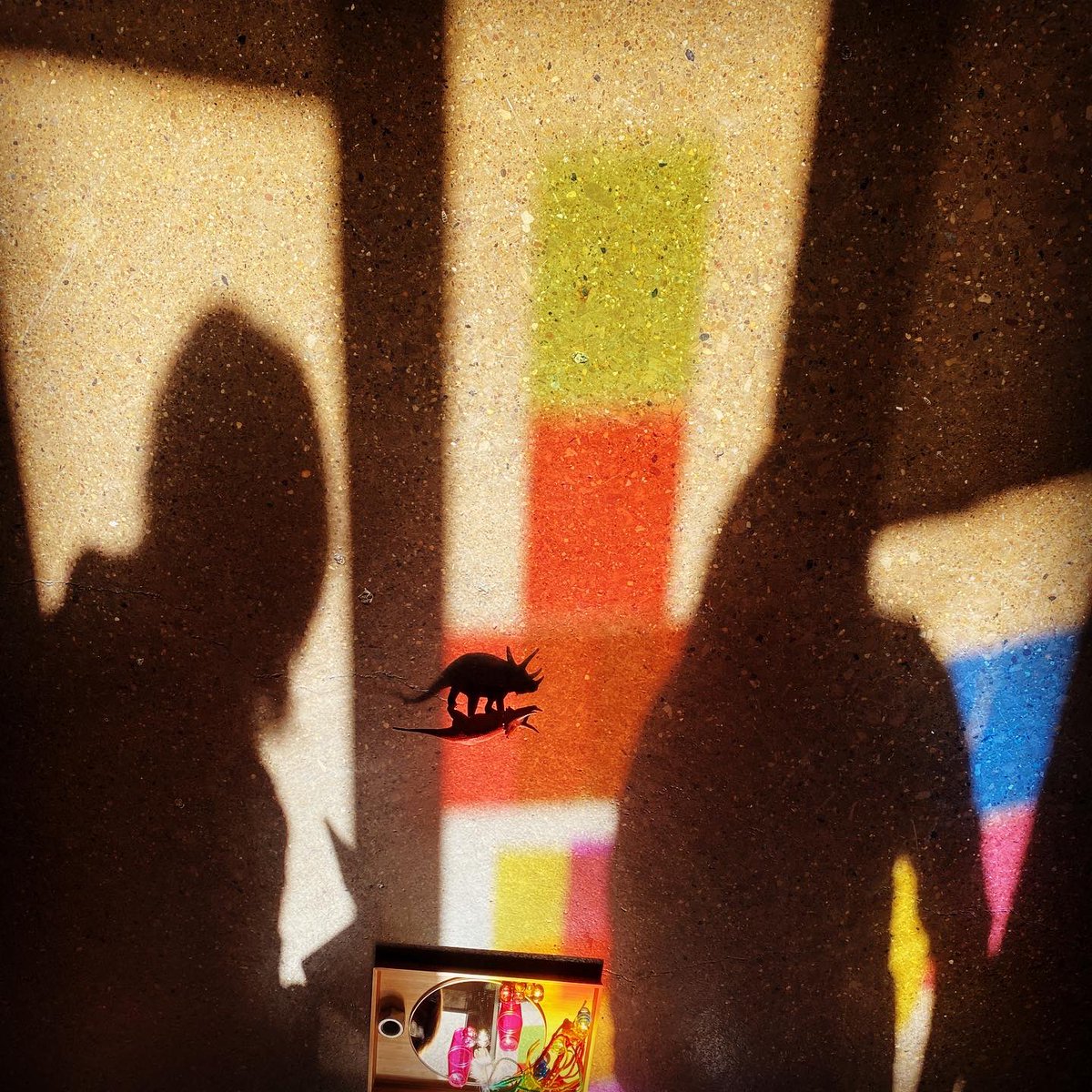 TodaysFamilyOnt's tweet photo. Exploring the wonder of light
#observations #invitations #provocations
π΅π’π‘π π£
πππππ
#howdoeslearninghappen #earlychildhoodeducation https://t.co/kEfkh0bKGw