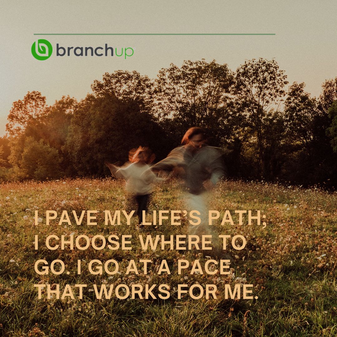 BranchUpTravel's tweet photo. The right path is only right if it works for you! 👣

#FollowYourOwnPath #PurposefulLiving #PurposefulLife  #Motivation #MotivationalQuotes #InspirationalQuotes #Inspiration #QuoteOfTheDay #LifeQuotes #PositiveVibes #SuccessQuotes https://t.co/G33E0DpmrB