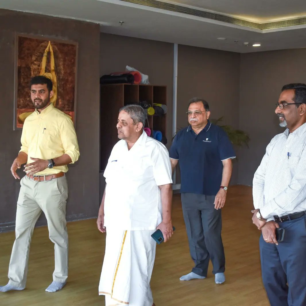 Padma Shri Dr. H R Nagendra Ji (Guruji), Secretary Gen #WorldYogasana & Chancellor SVYASA visited the @TransStadia_Uni campus at Ahmedabad. Sh @UditSheth, President of @yogasanaindia welcomed him along with President AFI Sh @Adille1 & Sh @umangdawn- Sec Gen #yogasanaasia 🙏