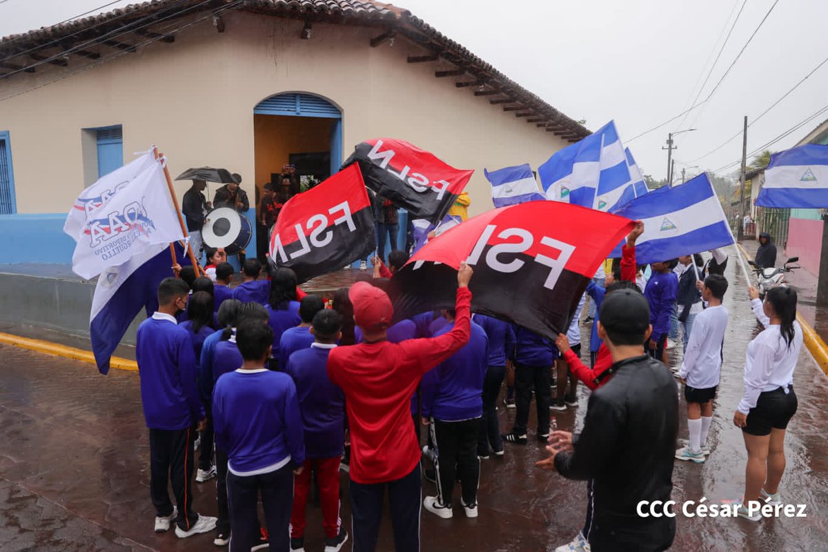 #Nicaragua rinde homenaje al General de Hombres y Mujeres Libres Agusto C Sandino, en el 89 aniversario de su paso a la inmortalidad, en todo el país se desarrollan distintas actividades recordando el legado de la vida y obra del Héroe de la Dignidad Nacional <a href="/teleSURtv/">teleSUR TV</a>
